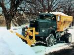 International M-Series Snow Plow Truck 1970 года